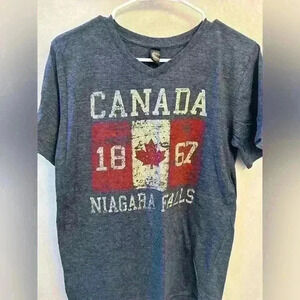 Men's small Canada Niagara Falls distressed grey  teeshirt